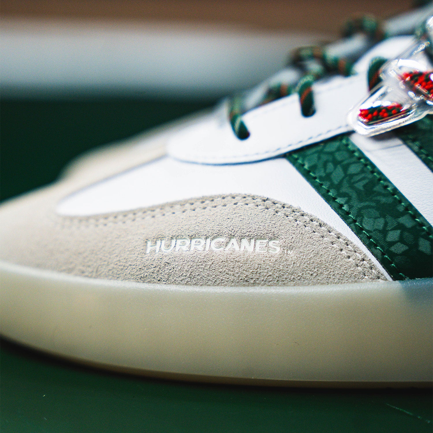 新品未使用　トニービアンコ　スタッズ　ベルテッド　MIAMI adidas Miami Hurricanes Barreda Decode Shoes – Miami Team Store